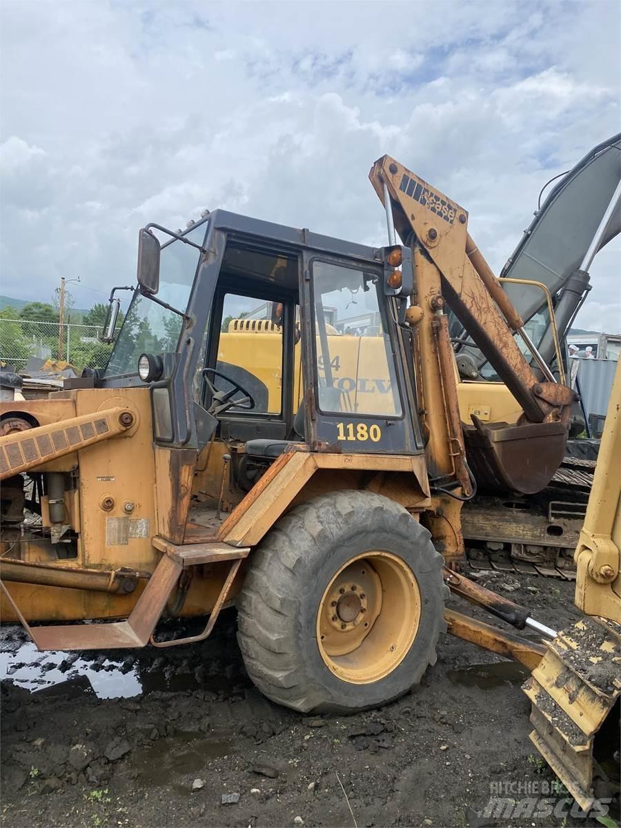 CASE 580C Buldoexcavatoare