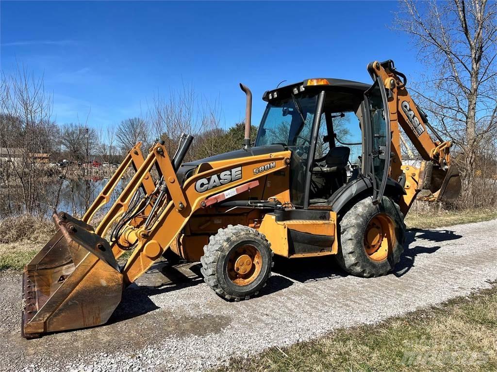 CASE 580N Buldoexcavatoare