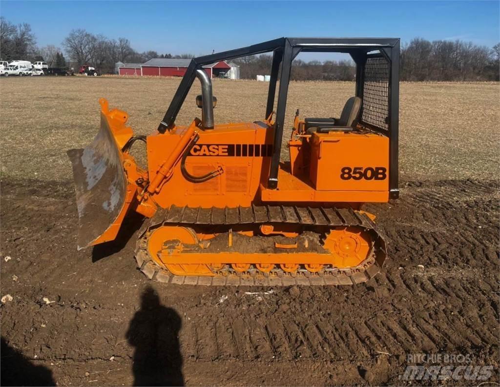 CASE 850B Buldozere pe senile