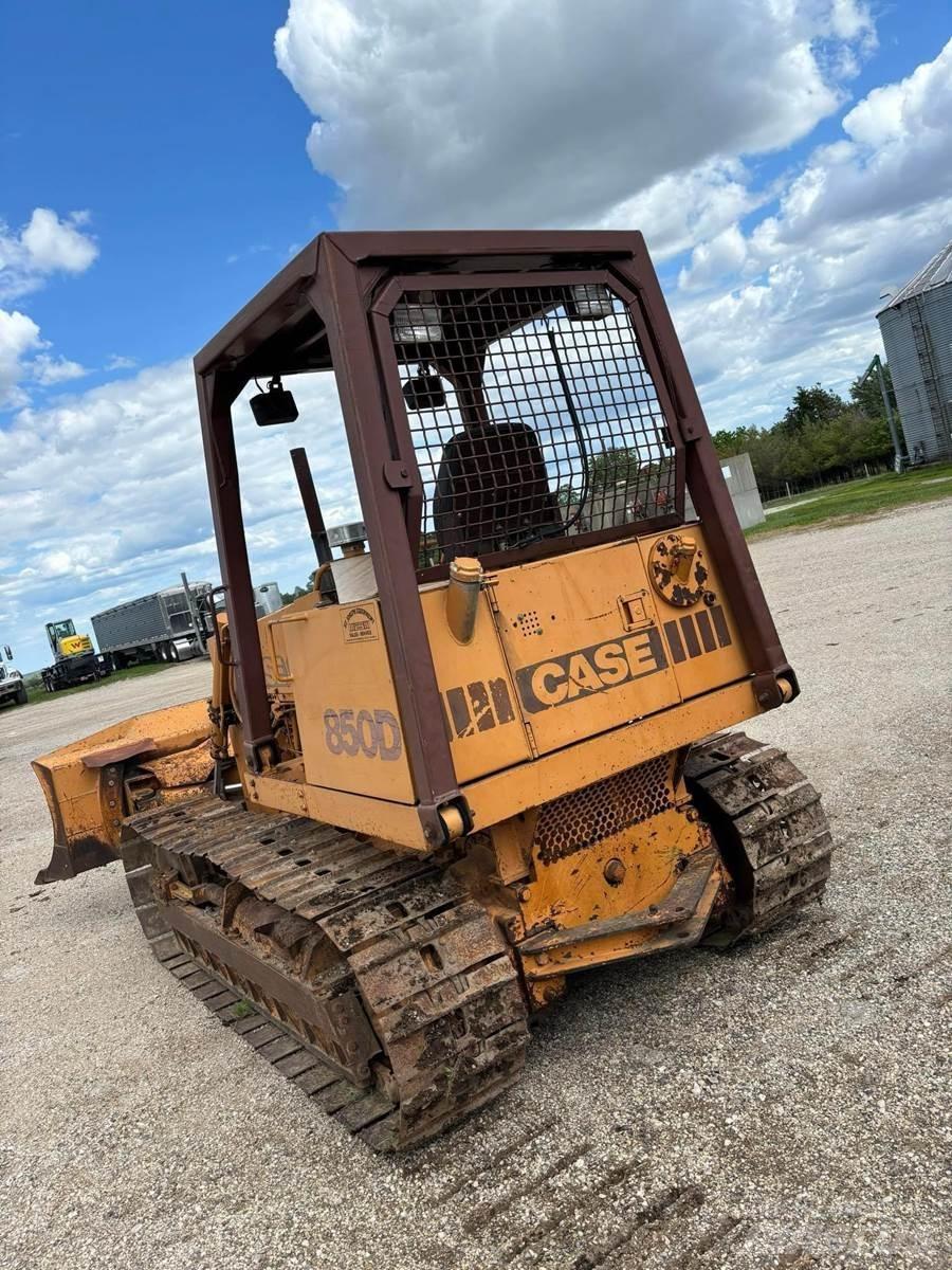 CASE 850D Buldozere pe senile