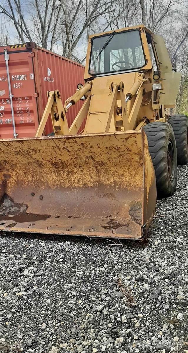 CASE W20C Incarcator pe pneuri