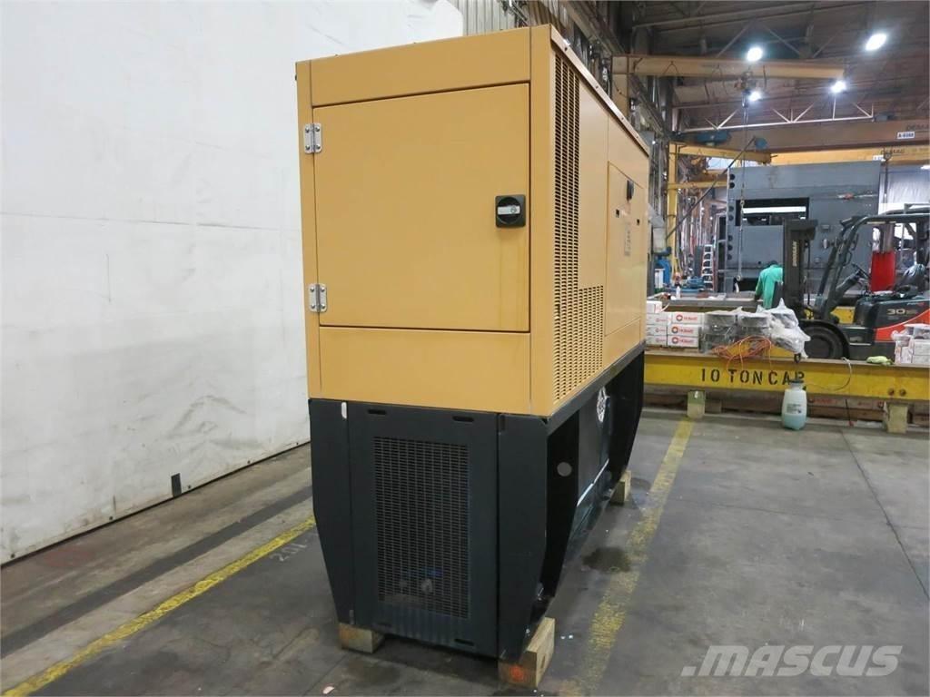 CAT 100 KW Generatoare Diesel