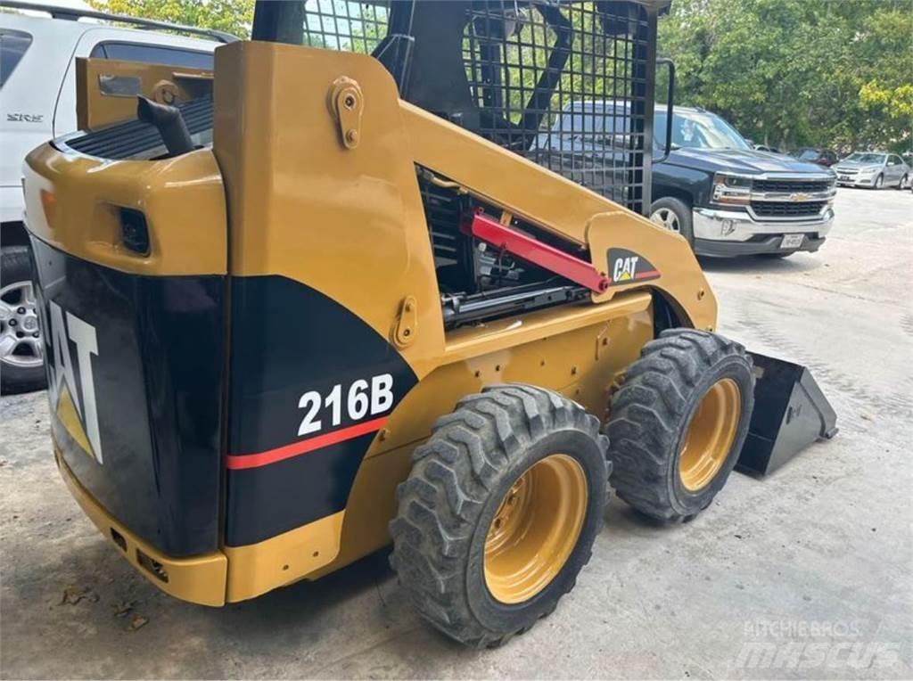 CAT 216B Mini incarcator