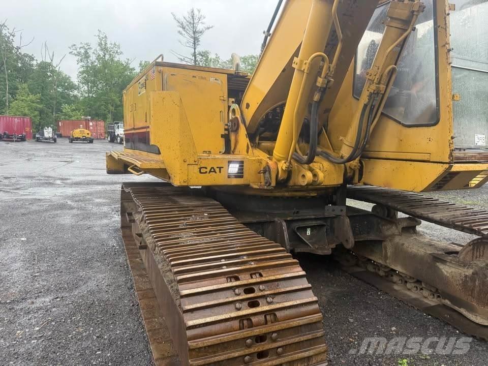 CAT 235B Excavatoare pe șenile
