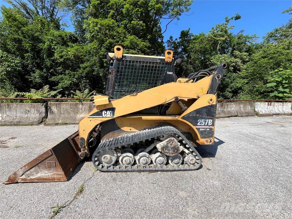CAT 257B Mini incarcator