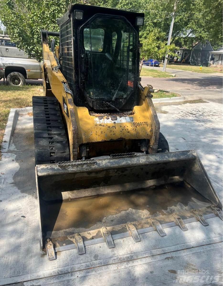 CAT 259B3 Mini incarcator