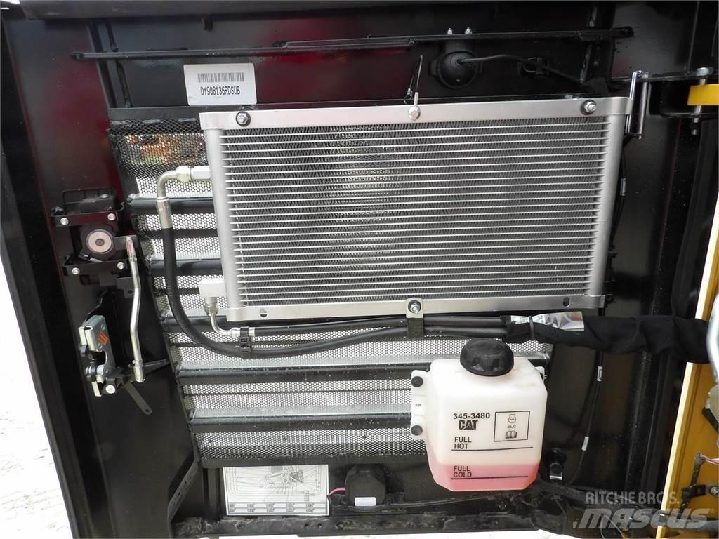 CAT 299D3 Mini incarcator