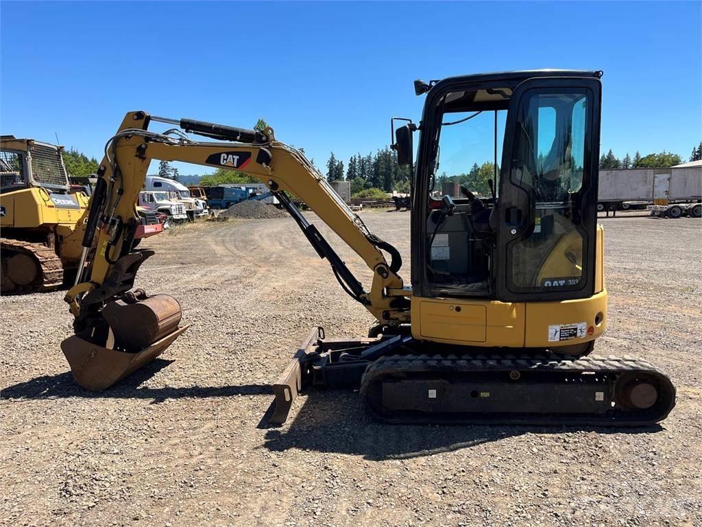 CAT 303.5 Excavatoare pe șenile
