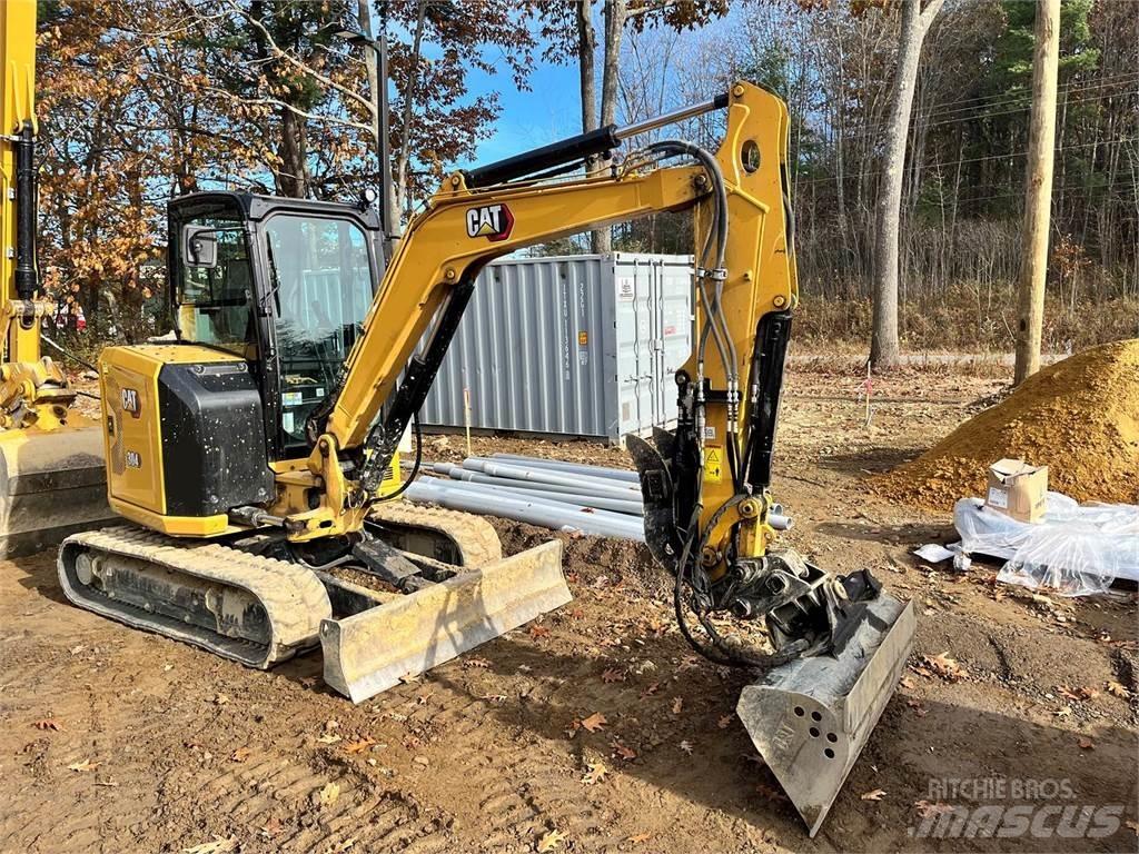 CAT 304 Excavatoare pe șenile
