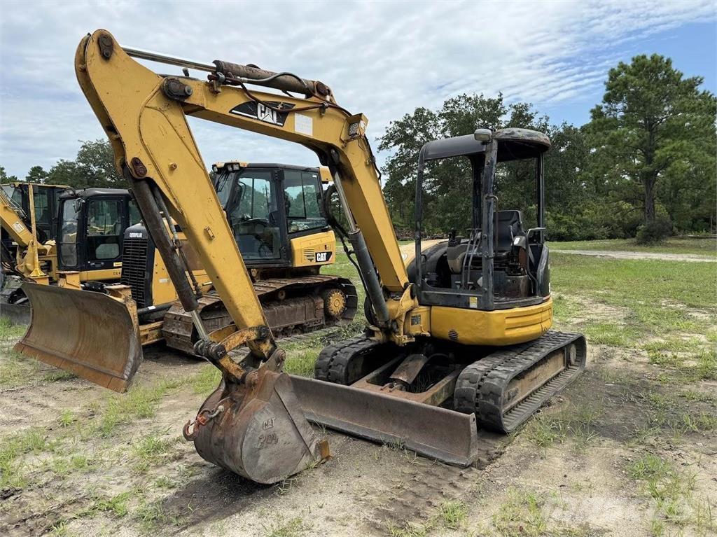 CAT 304 CR Mini excavatoare < 7t