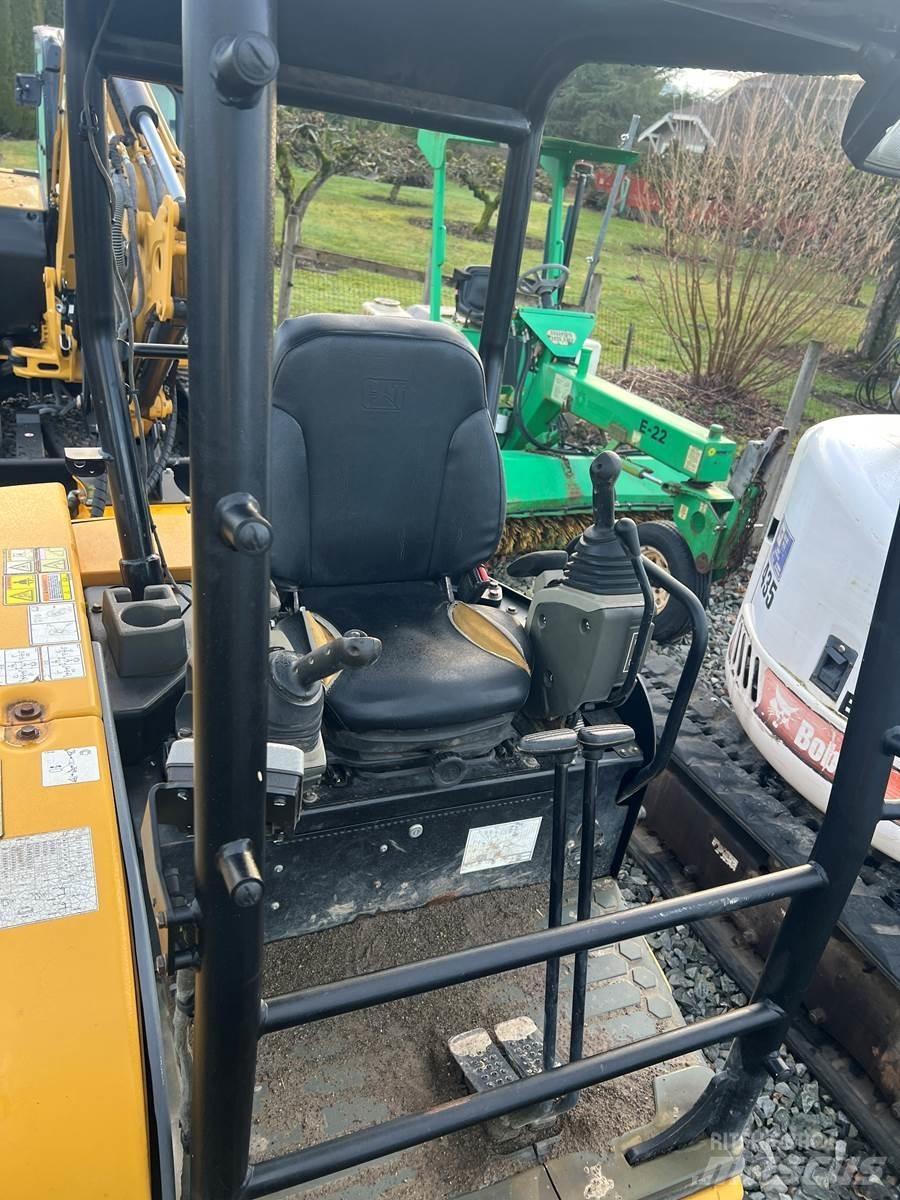CAT 305 Mini excavatoare < 7t