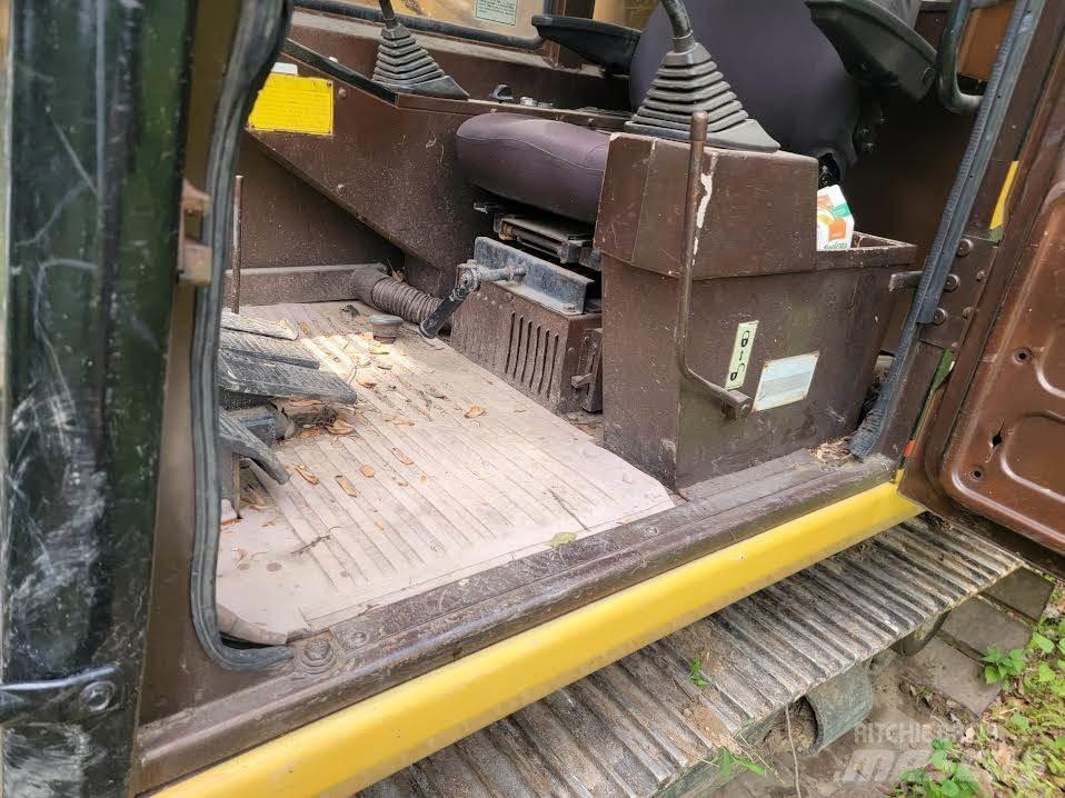 CAT 307 Excavatoare pe șenile
