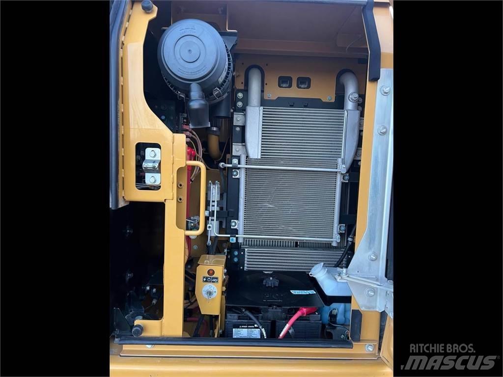 CAT 313FL Excavatoare pe șenile
