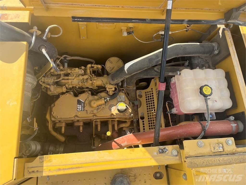 CAT 313FL Excavatoare pe șenile
