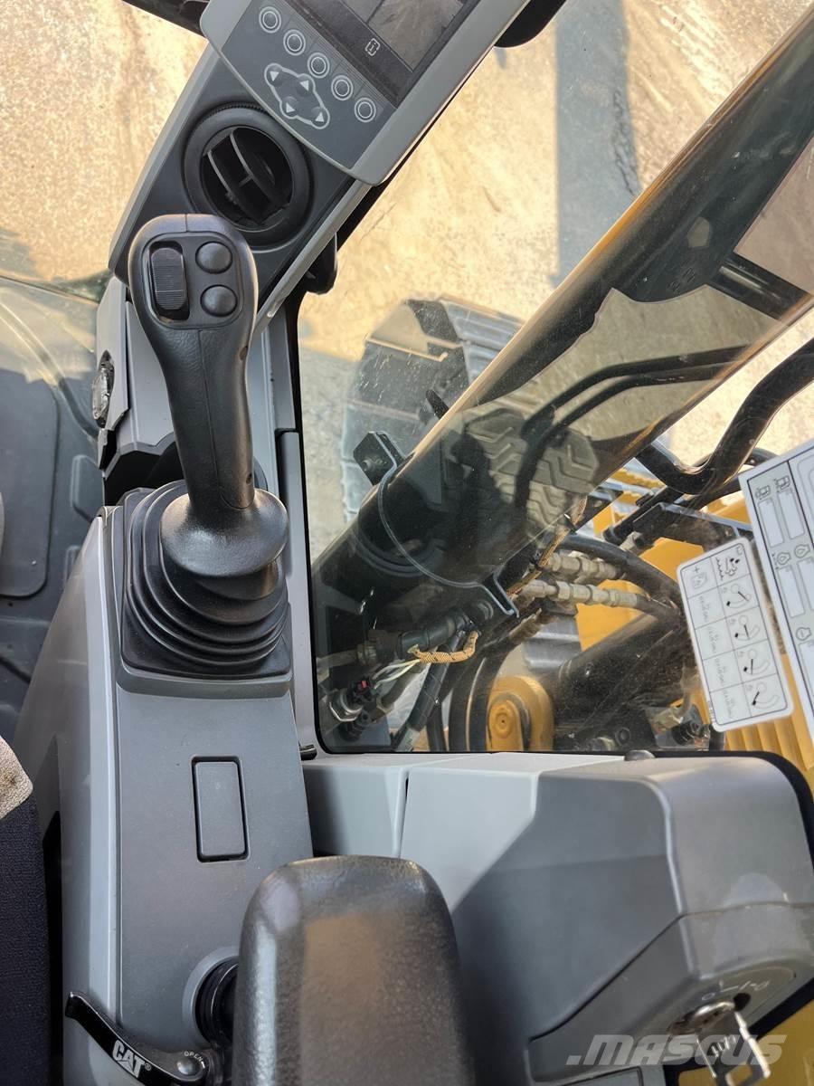 CAT 313FL Excavatoare pe șenile
