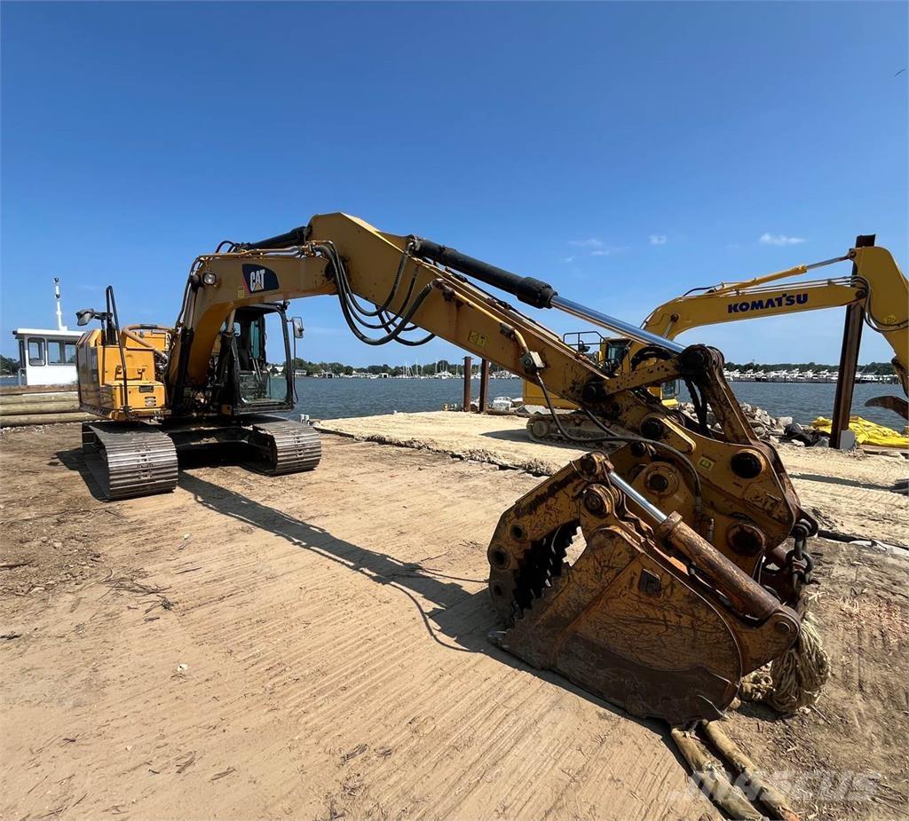 CAT 313FL Excavatoare pe șenile
