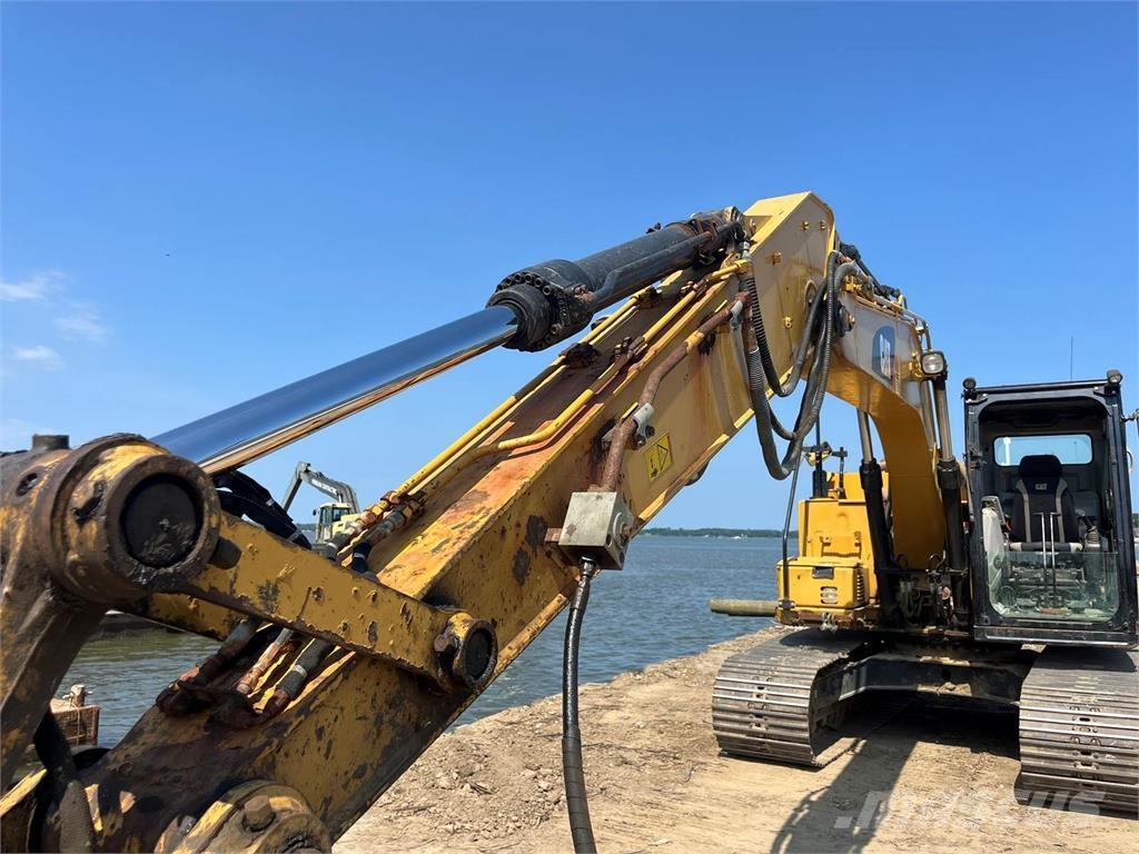 CAT 313FL Excavatoare pe șenile
