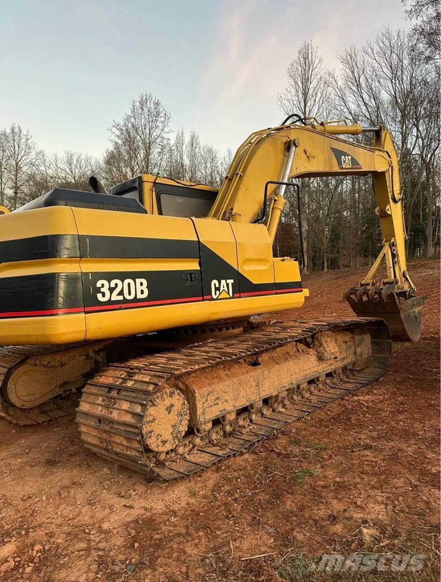 CAT 320BL Excavatoare pe șenile
