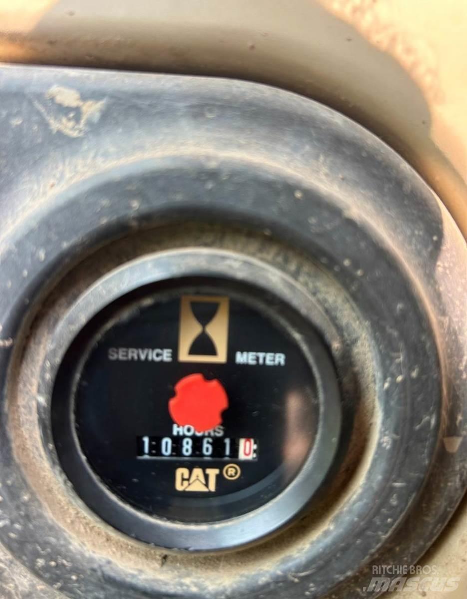 CAT 320C Excavatoare pe șenile
