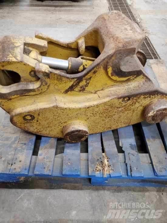 CAT 320DL Conectoare rapide