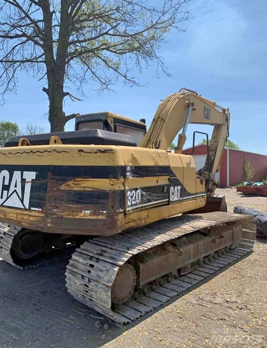CAT 320L Excavatoare pe șenile
