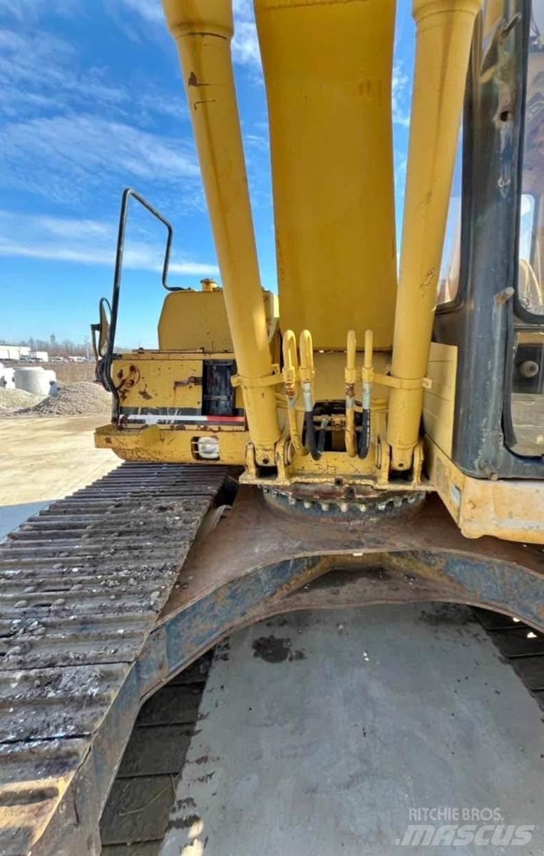 CAT 320L Excavatoare pe șenile
