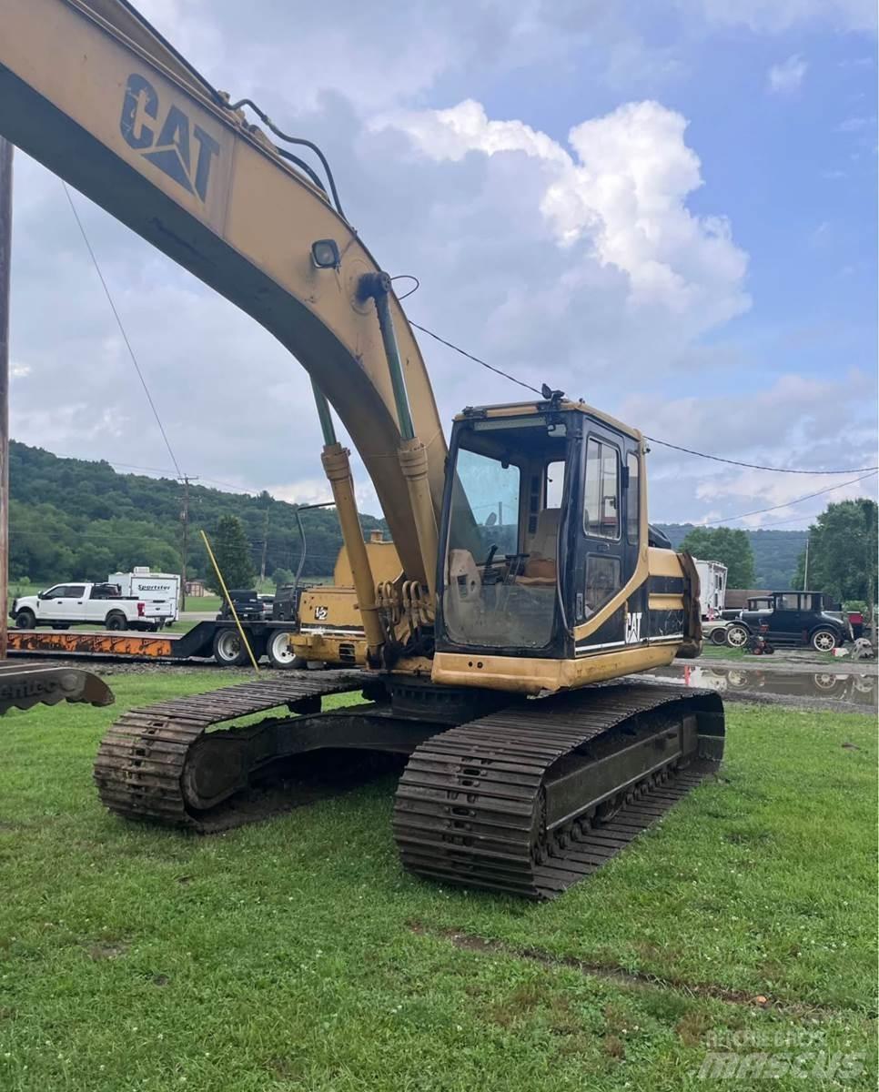 CAT 320L Excavatoare pe șenile
