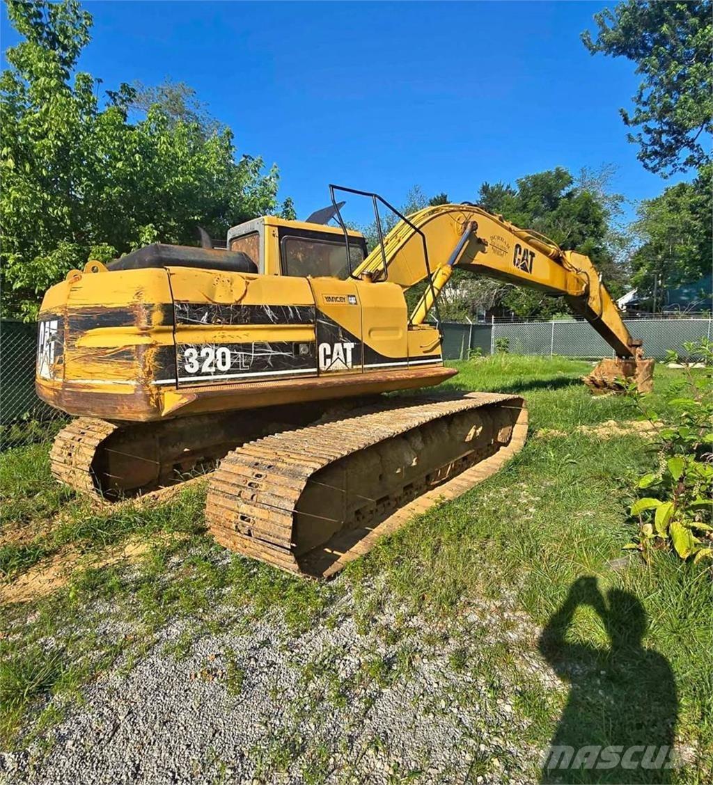 CAT 320L Excavatoare pe șenile
