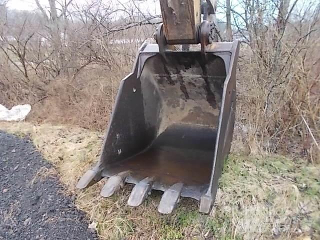 CAT 322L Excavatoare pe șenile
