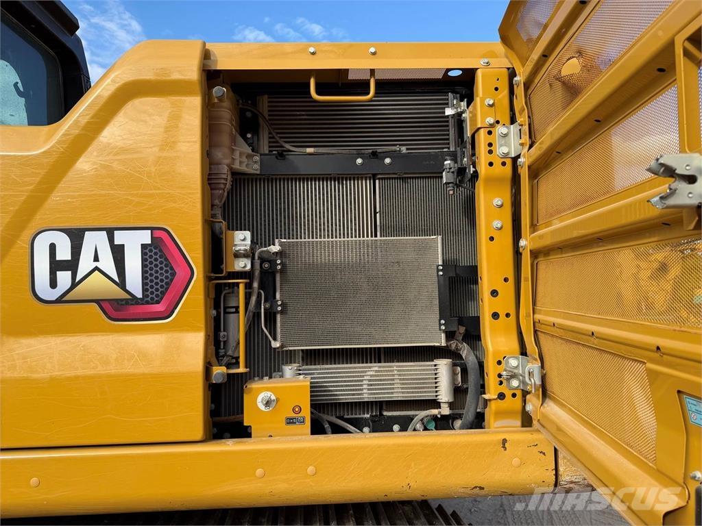 CAT 323 Excavatoare pe șenile
