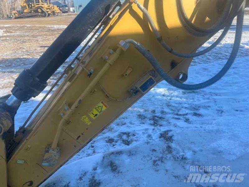 CAT 323FL Excavatoare pe șenile
