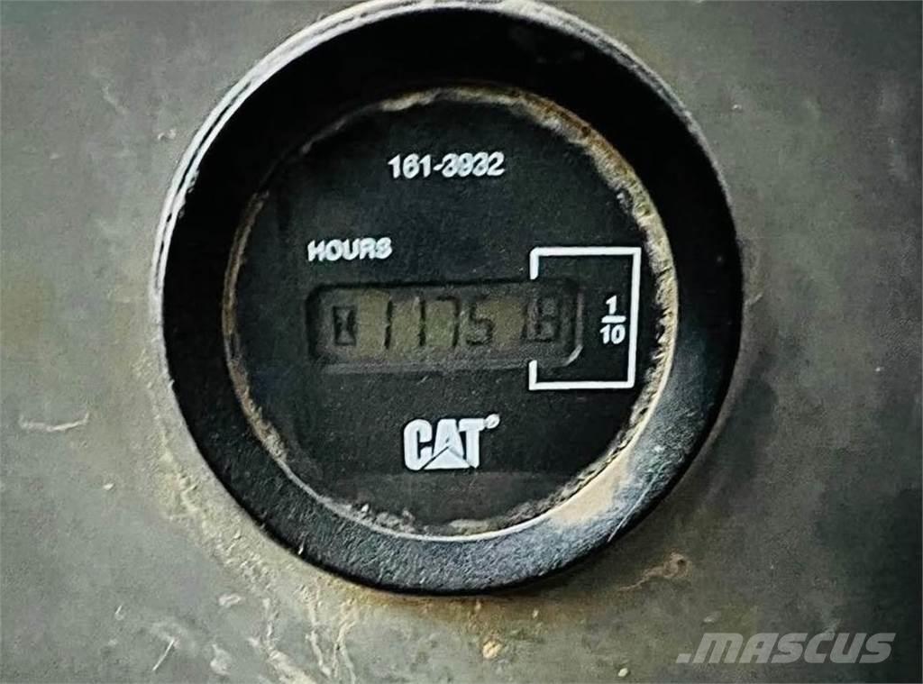 CAT 324DL Excavatoare pe șenile
