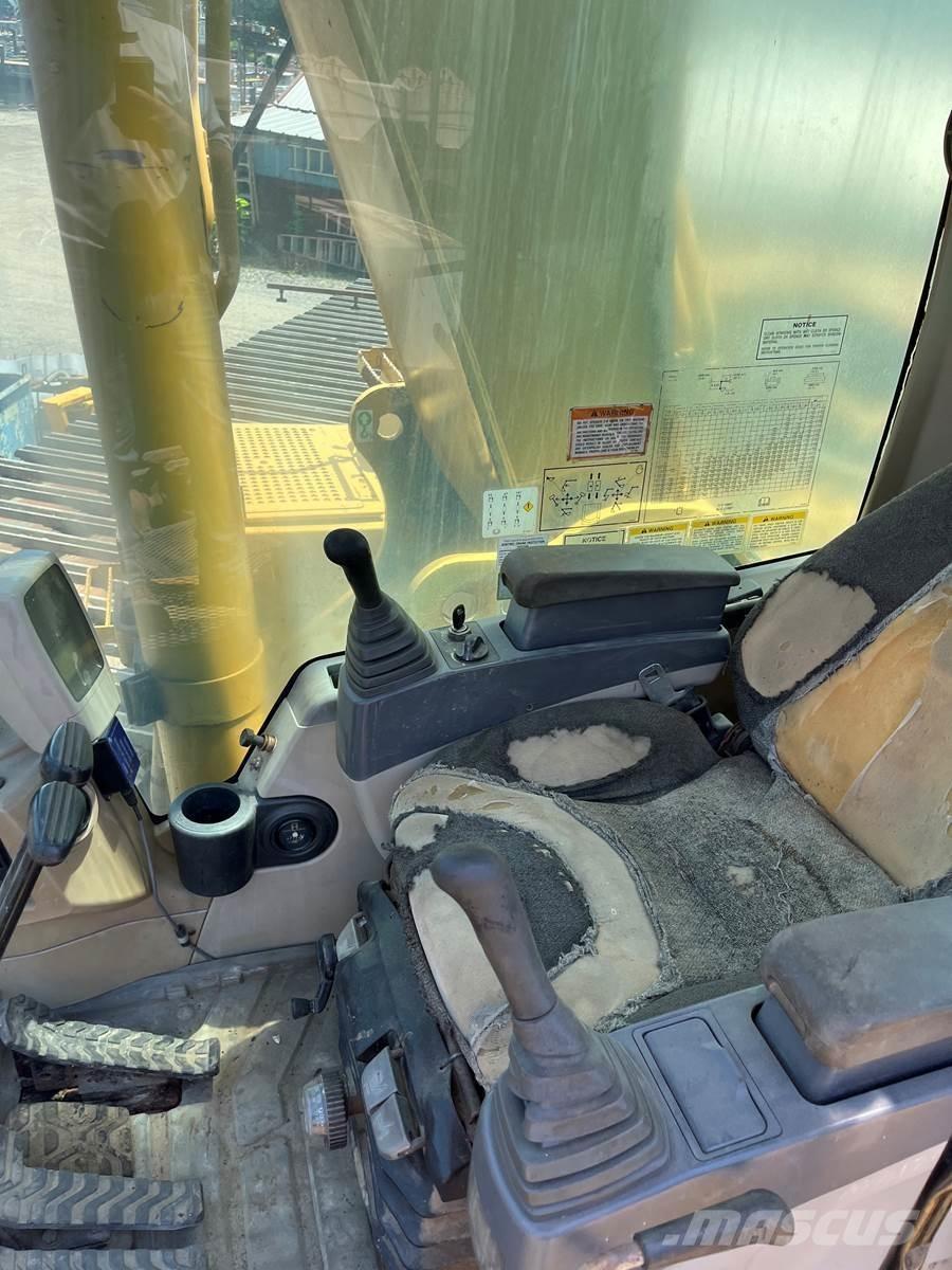 CAT 325CL Excavatoare pe șenile
