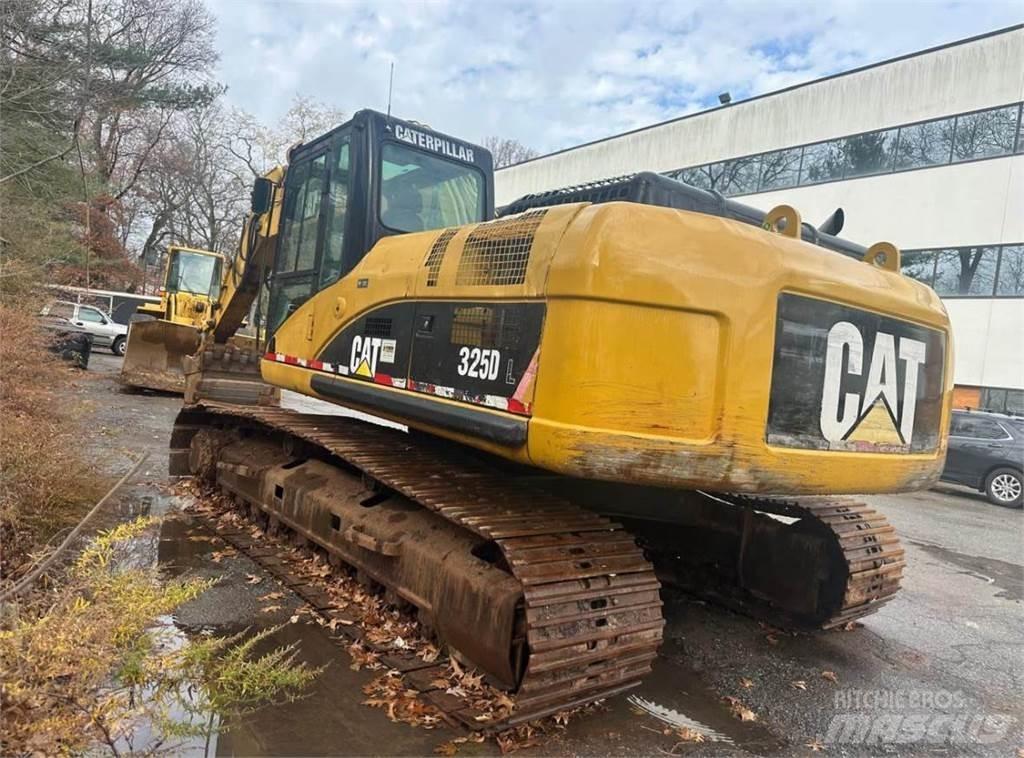 CAT 325DL Excavatoare pe șenile
