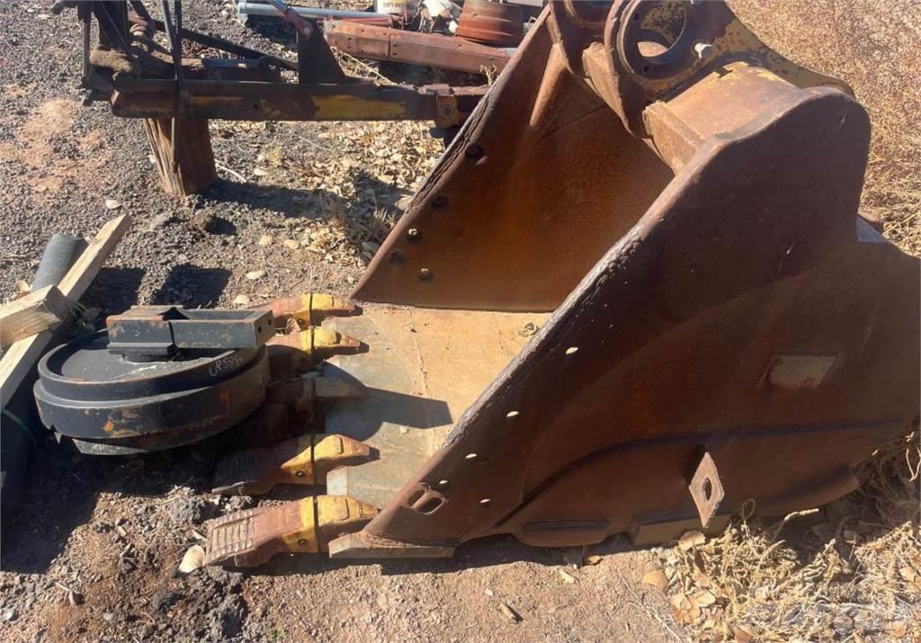 CAT 325L Excavatoare pe șenile
