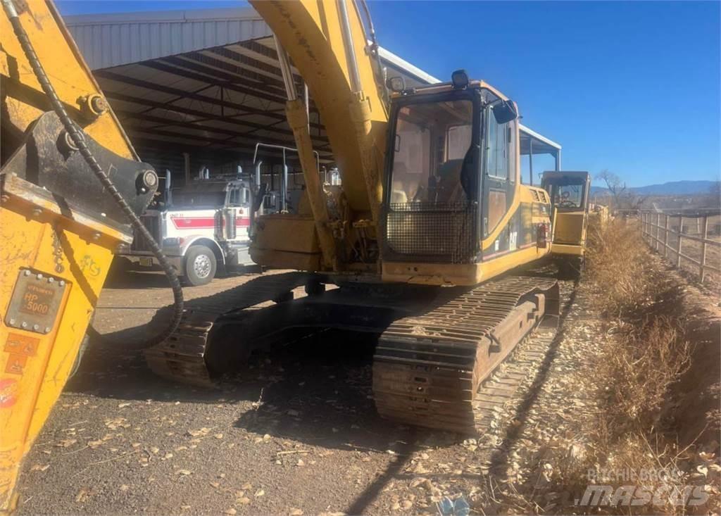 CAT 325L Excavatoare pe șenile
