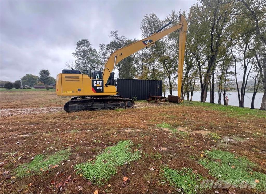 CAT 326F Excavatoare cu brat lung