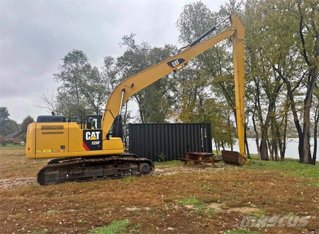 CAT 326F Excavatoare cu brat lung