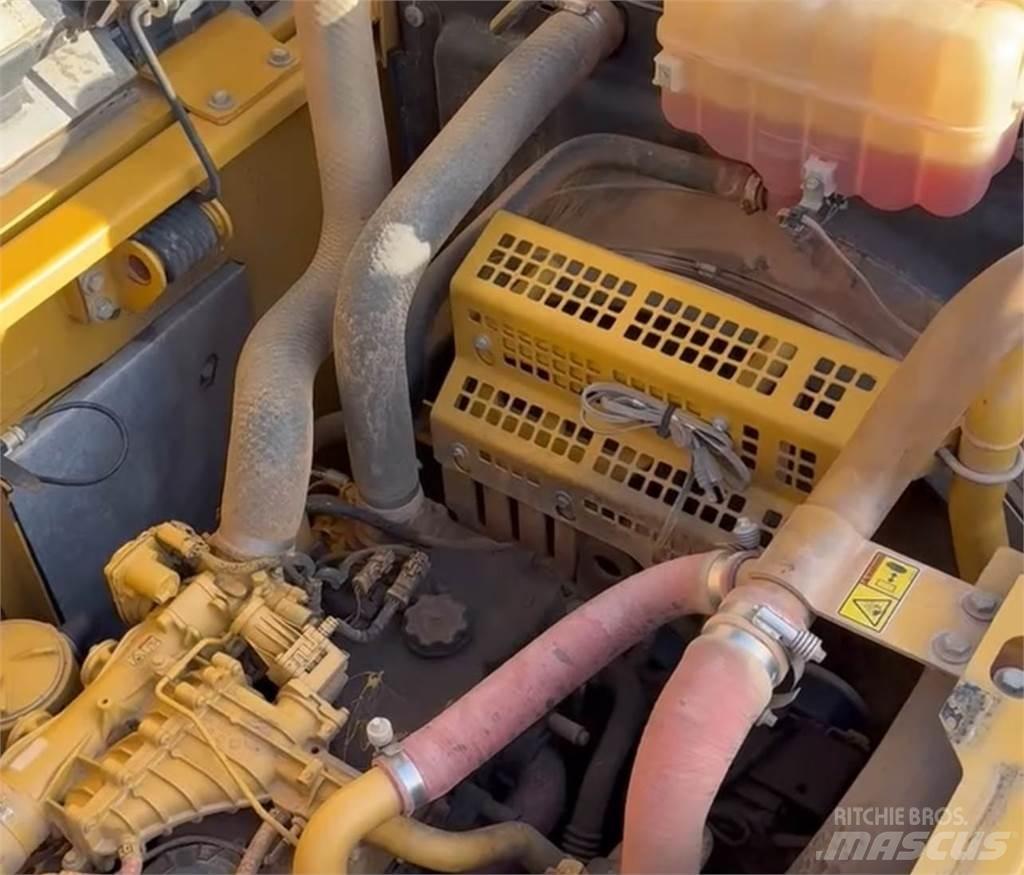 CAT 329EL Excavatoare pe șenile
