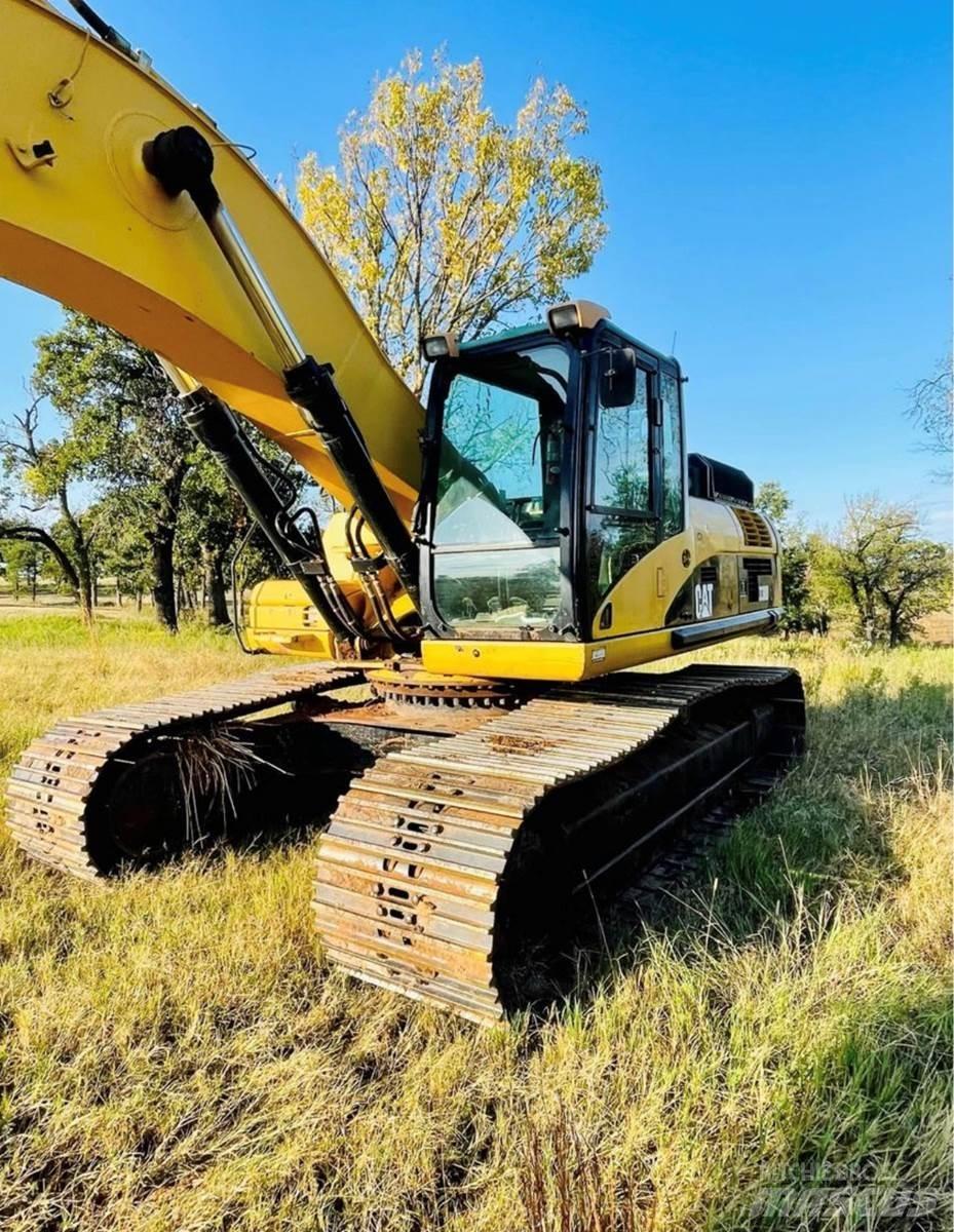 CAT 330DL Excavatoare pe șenile
