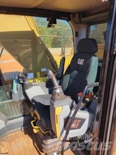 CAT 340 Excavatoare pe șenile
