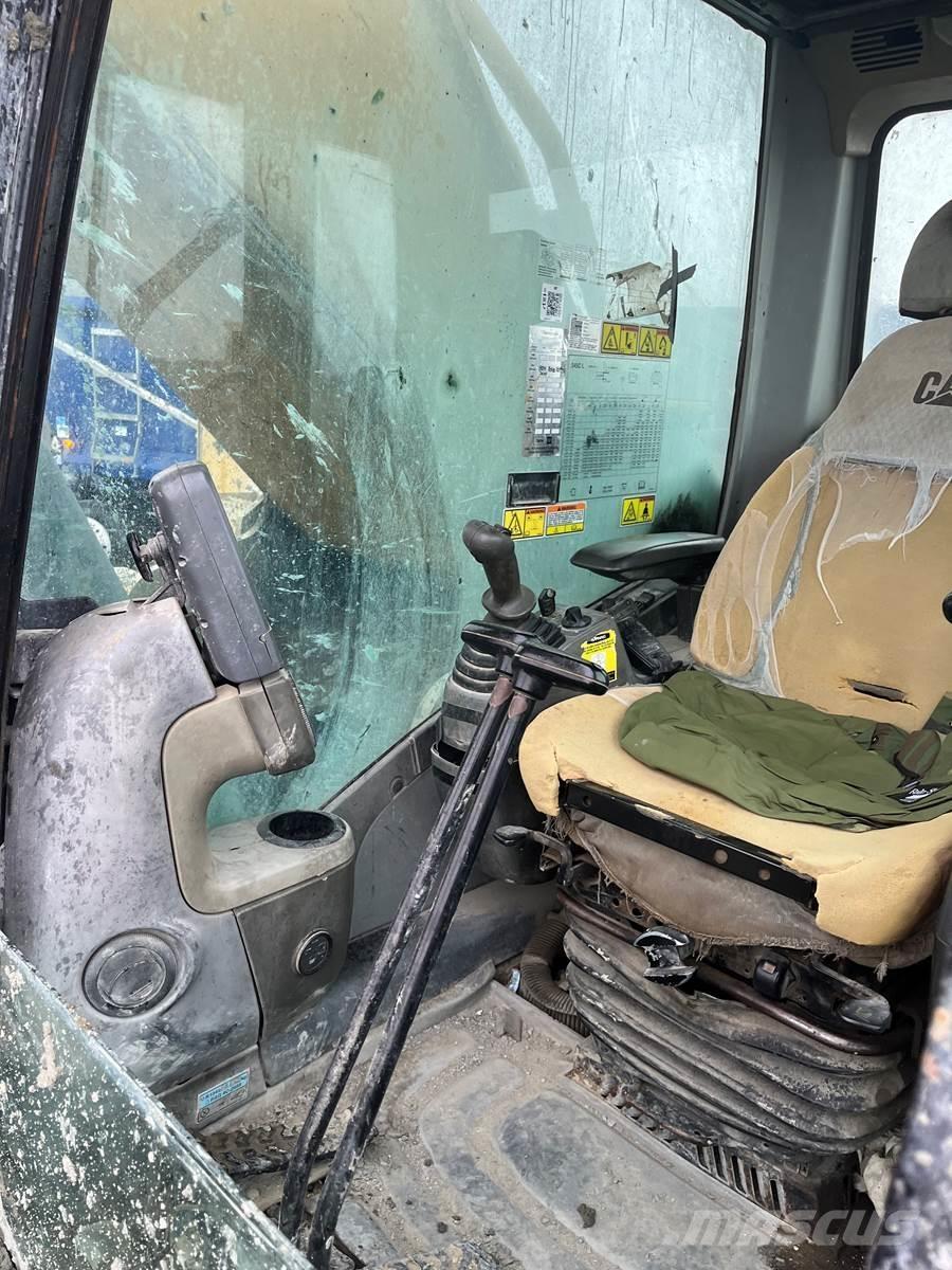 CAT 345CL Excavatoare pe șenile
