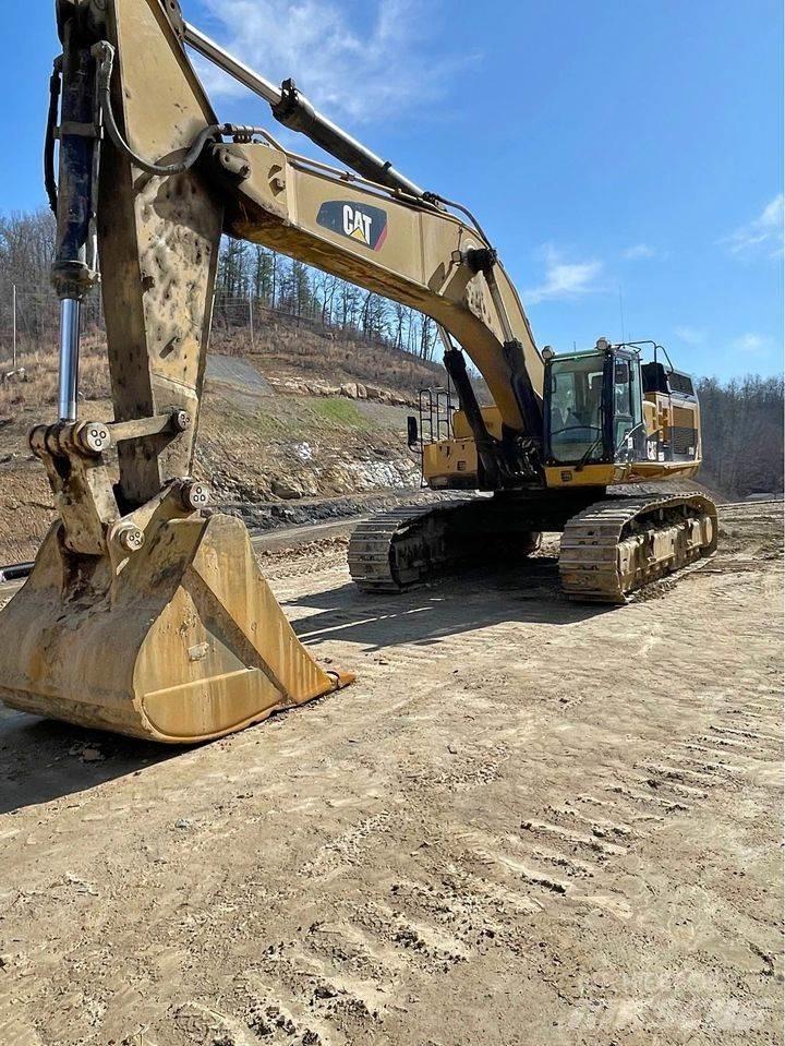 CAT 374DL Excavatoare pe șenile
