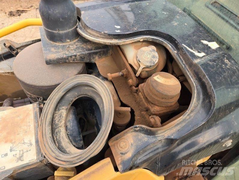 CAT 416E Buldoexcavatoare