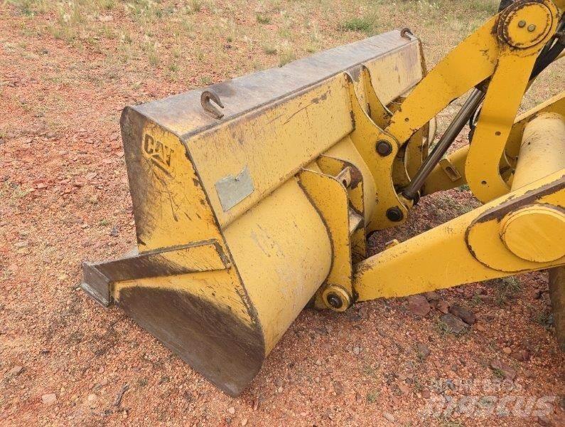 CAT 420D Buldoexcavatoare