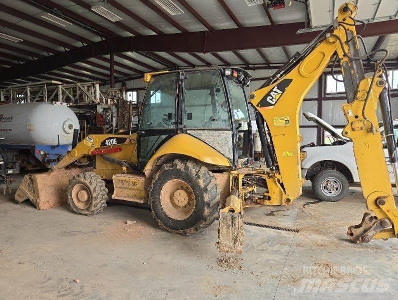CAT 420E Buldoexcavatoare