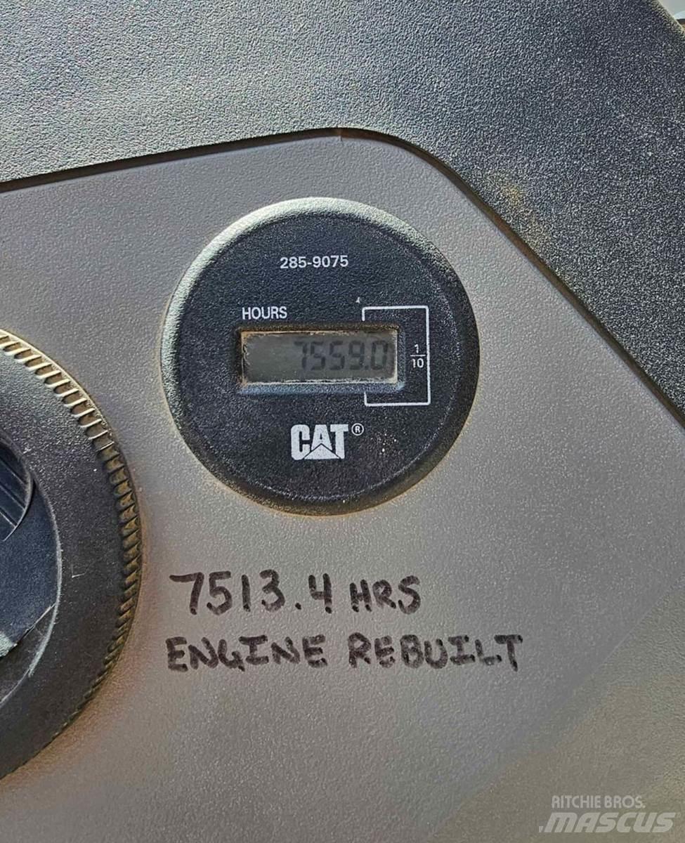 CAT 420E Buldoexcavatoare