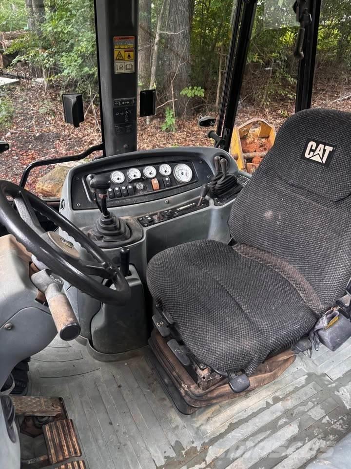 CAT 430D Buldoexcavatoare