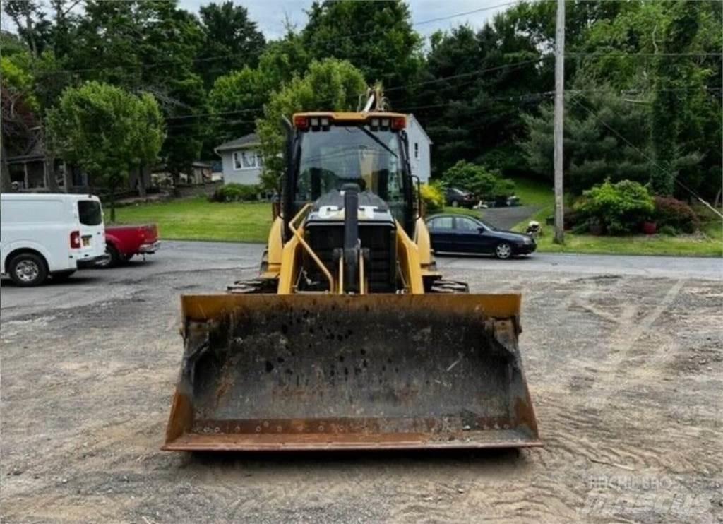 CAT 450F Buldoexcavatoare