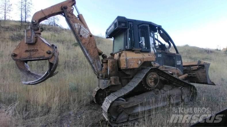 CAT 517 Utilaje de manevrarea a bustenilor